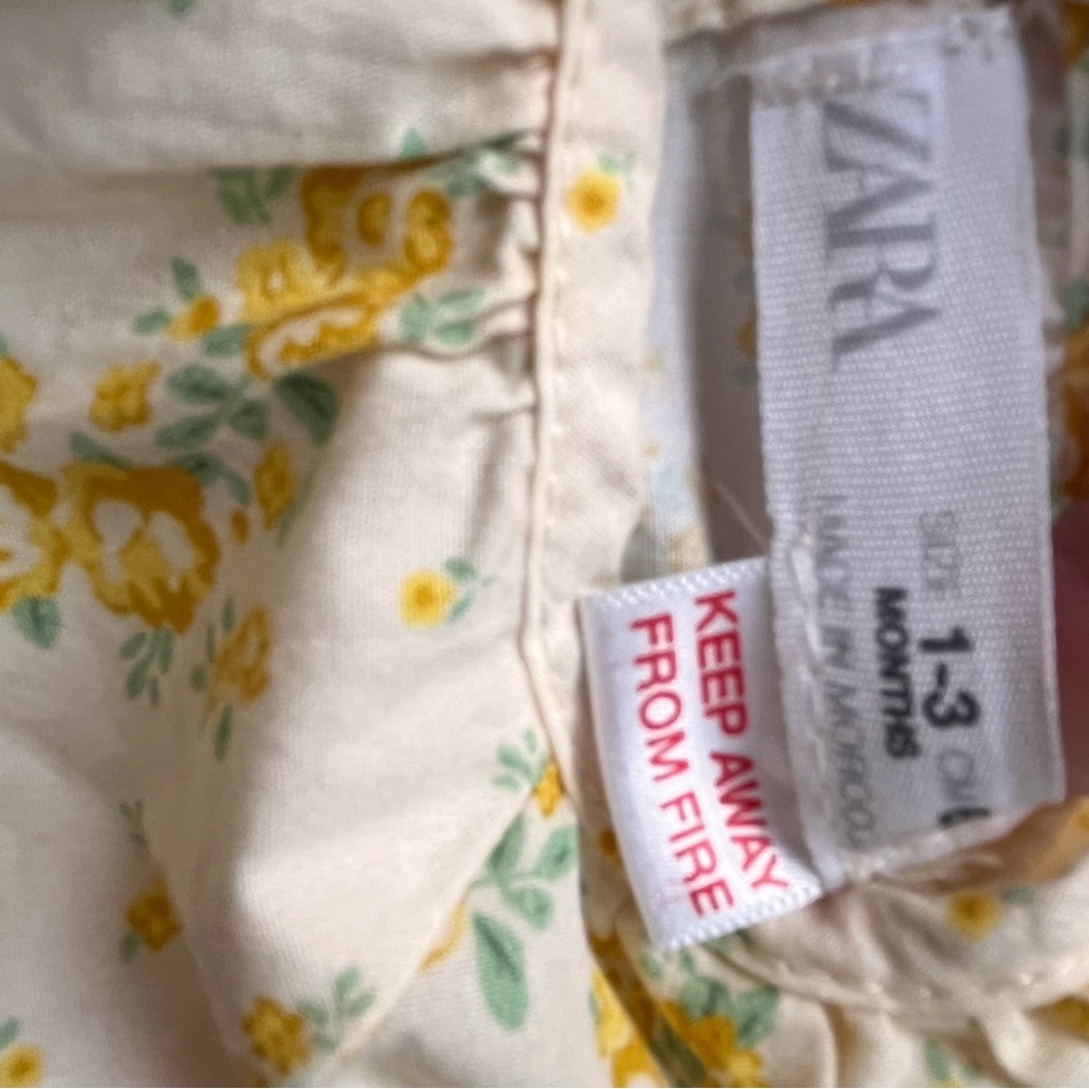 Zara yellow floral onesie, like new, 0-3mo - Picture 3 of 3